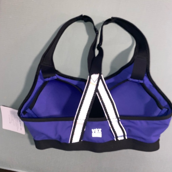 NWT VSX Victoria’s Secret Sports Bra 34B In a Flash Reflective Print - Picture 2 of 7